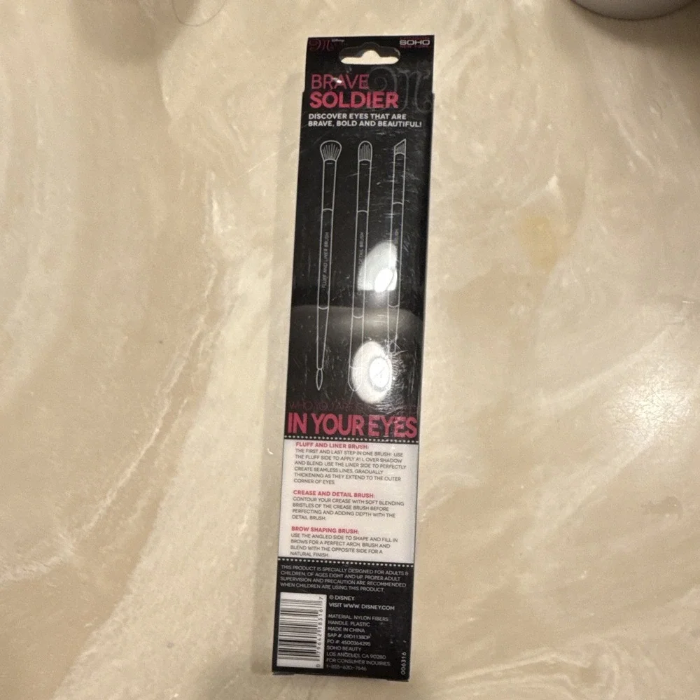 SOHO Beauty Disney Mulan Brave Soldier Double-Ended Angled Brush Set Pink